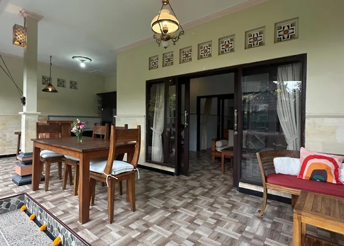 Villa Arwanda House *